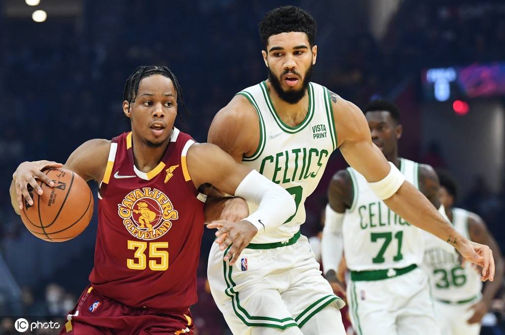 阿斯顿马丁绝杀威廉姆斯,佩雷兹高光表现 阿斯顿马丁绝杀威廉姆斯,佩雷兹高光表现