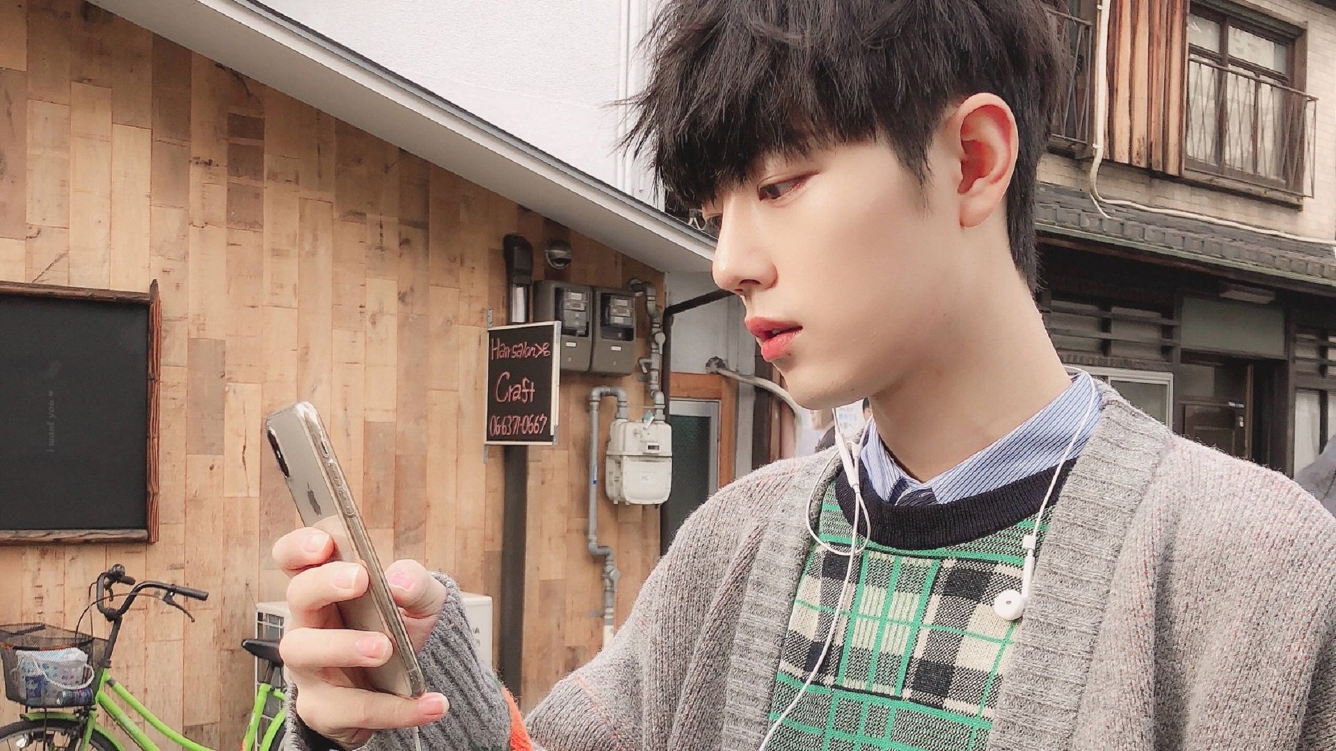 开云sport-斯通斯教科书式防守引领玻利维亚战术完胜，亚特兰大防线遭精准拆解